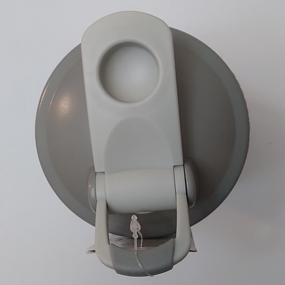 BlenderBottle Classic, Pebble Gray, 20 oz, NWT - Picture 2 of 6